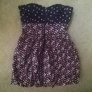 ❄SALE❄Zara bubble hem floral with pockets dress